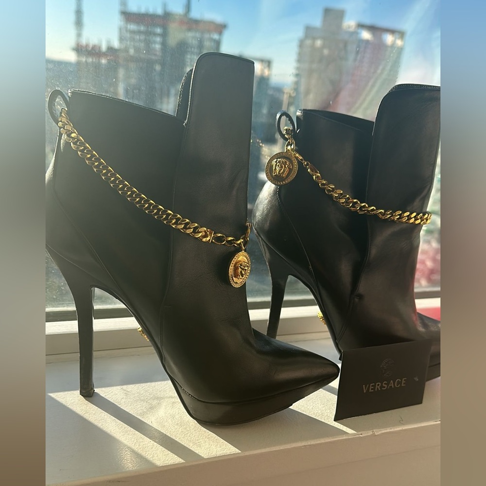 Authentic Versace Black Boots 7.5
